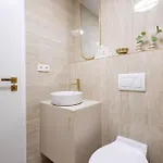 Riviera 3 Apartment